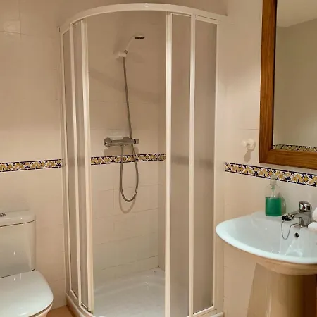 Bpirineos-Albares Apartman
