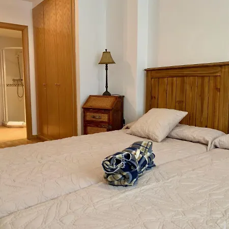 Bpirineos-Albares Apartman